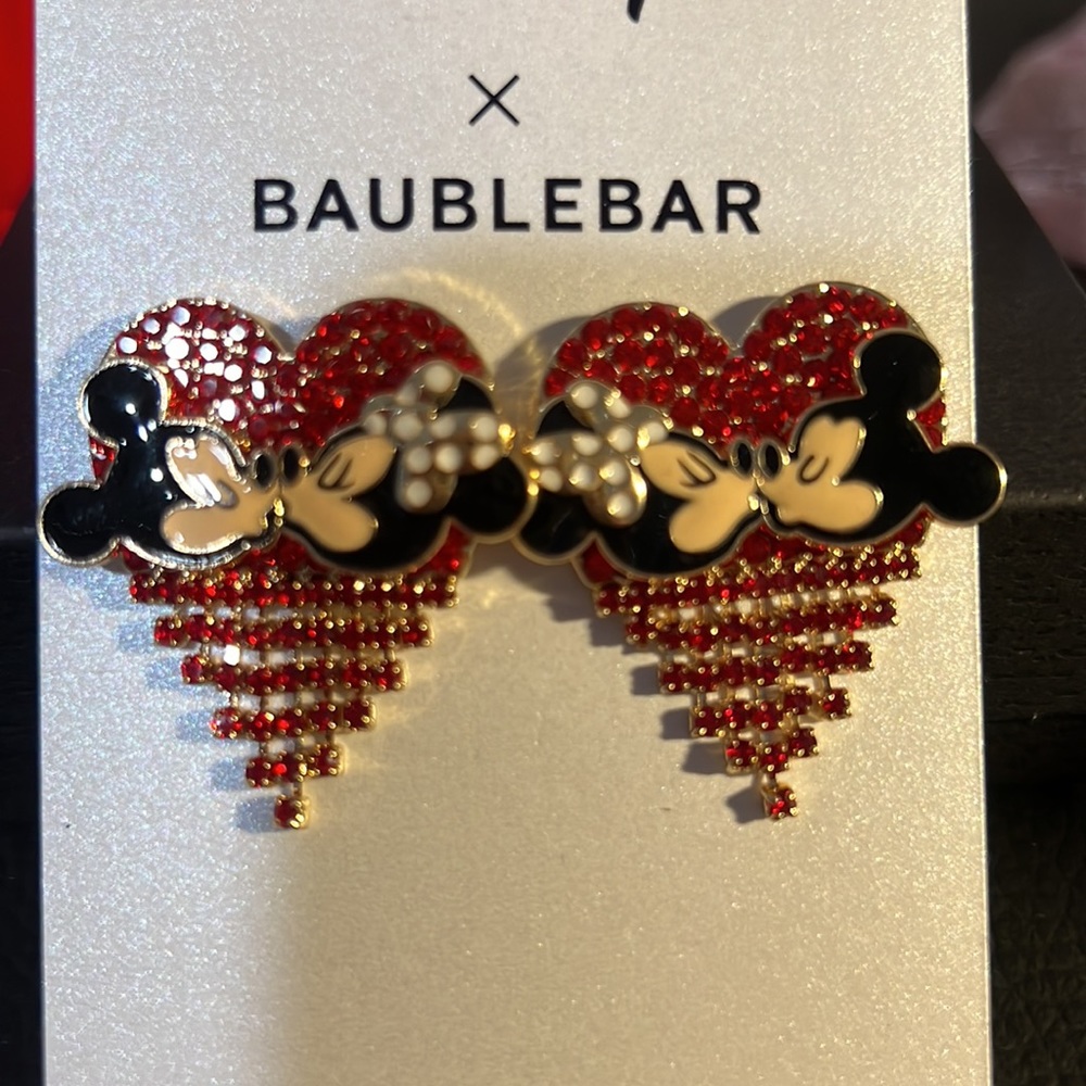 𝓓𝓘𝓢𝓝𝓔𝓨 𝓚𝓘𝓢𝓢𝓘𝓝𝓖 𝓜𝓘𝓒𝓚𝓔𝓨 & 𝓜𝓘𝓝𝓝𝓘𝓔 𝓔𝓐𝓡𝓡𝓘𝓝𝓖𝓢 - Picture 2 of 2
